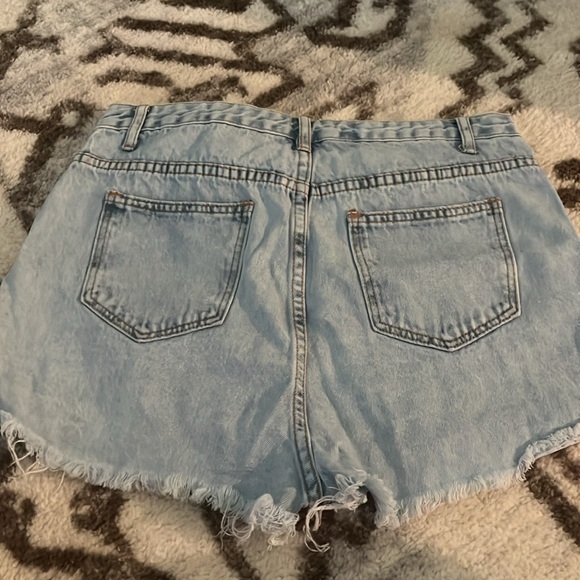 Light Washed Jean Short - Picture 2 of 4